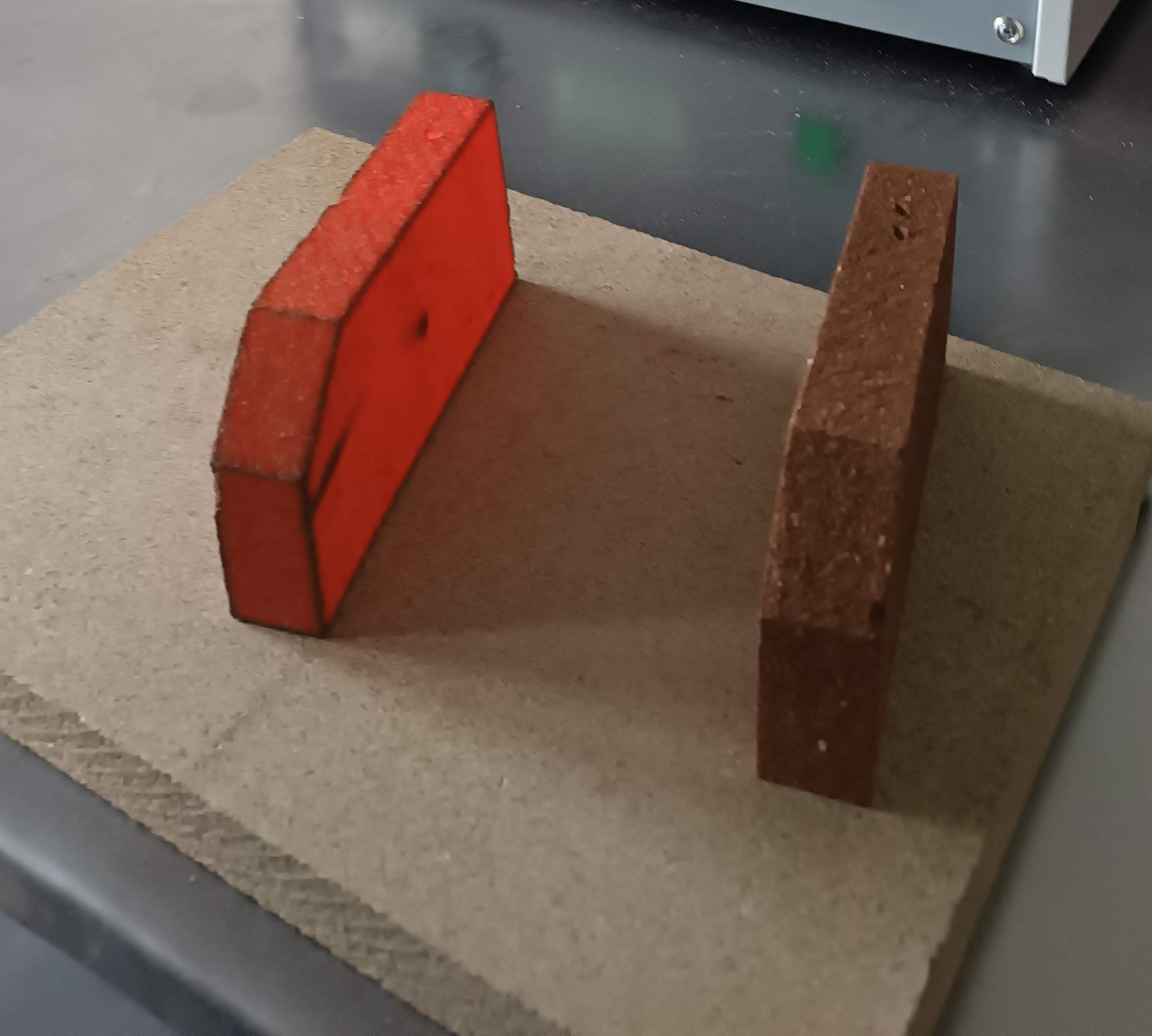 Rozwiewamy mity: Szamot w kominkach – dlaczego to nie najlepszy wybór?